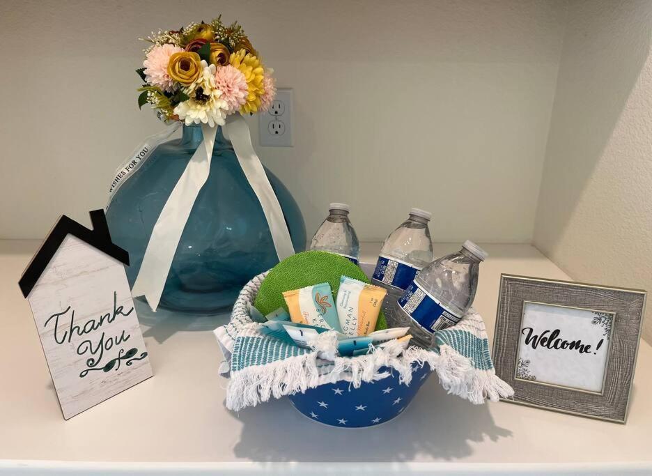 Brand-New, Beautiful & Stylish Home In Sacramento! Eksteriør billede