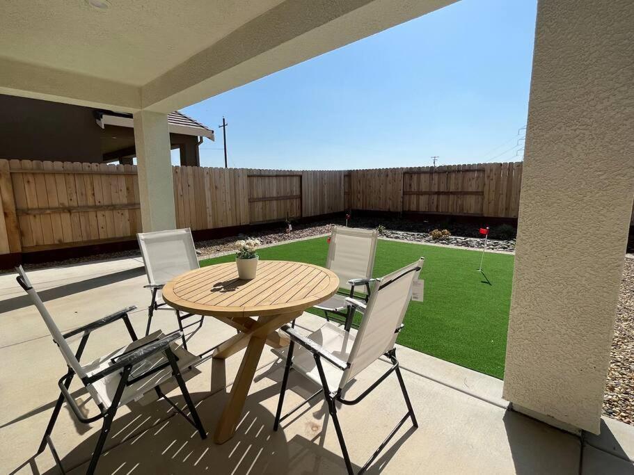 Brand-New, Beautiful & Stylish Home In Sacramento! Eksteriør billede